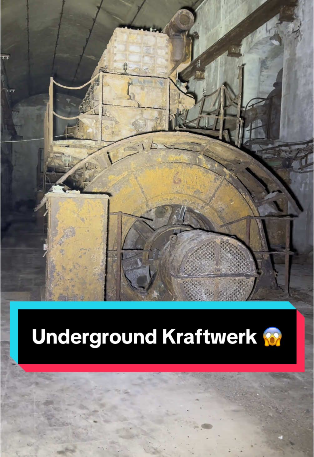 Verlassenes Underground Kraftwerk 😱🏭⚡️aus dem 2. Weltkrieg #bunker #bunkers #underground #lostplace #lostplaces #lostplacesgermany #malta #verlassen #verlasseneortedeutschland #verlasseneorte #abenteuer #reise #reisen #unglaublich #unheimlich #losthistorie #fd #fds #nrw #ruhrgebiet 