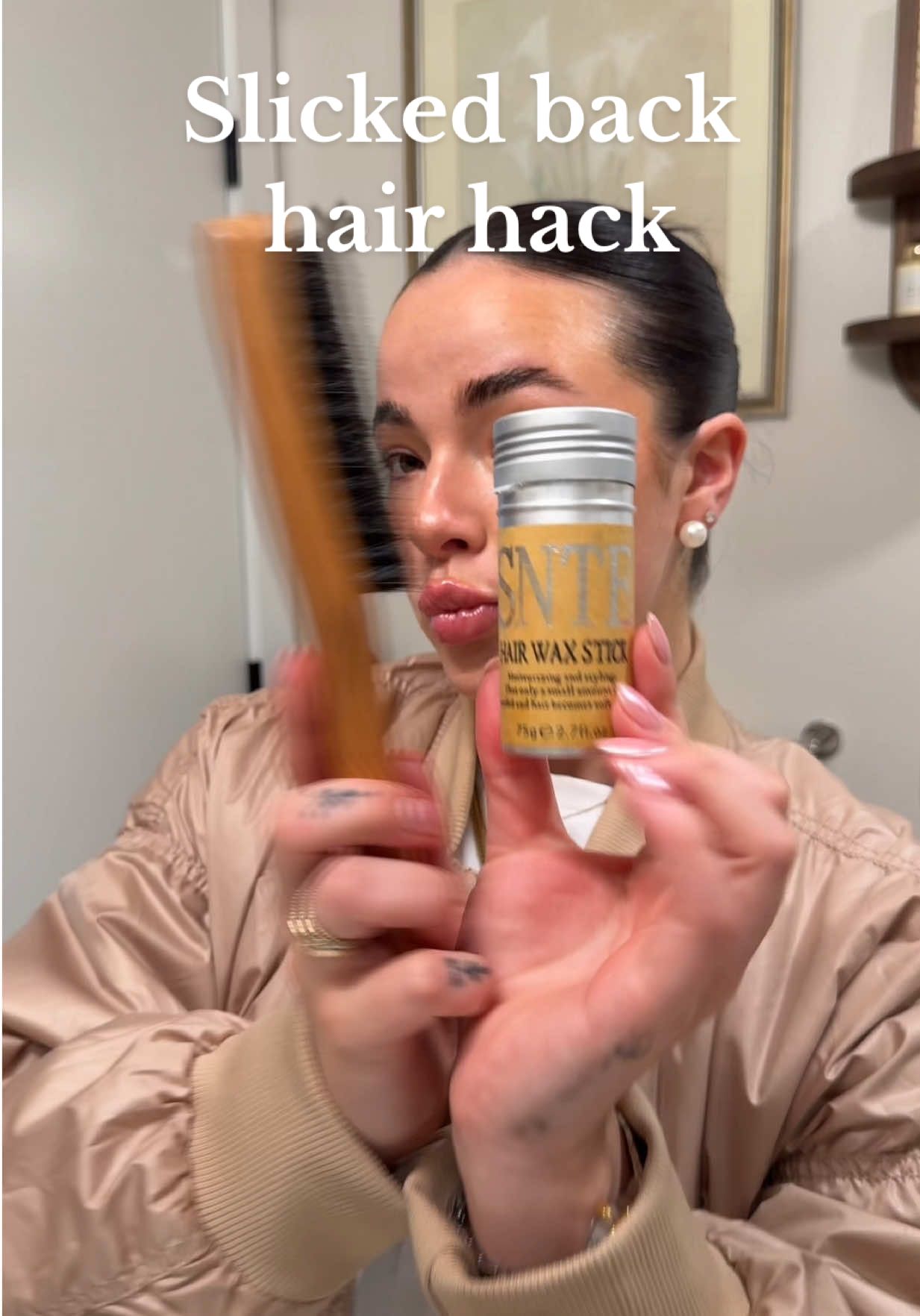 I HATE when my hair feels gritty and stiff so this technique is a game changer🎀💇🏻‍♀️✨ #hairtok #updohairstyle #hairtutorial #grwm #beautyhacks #haircare #hairgrowth 