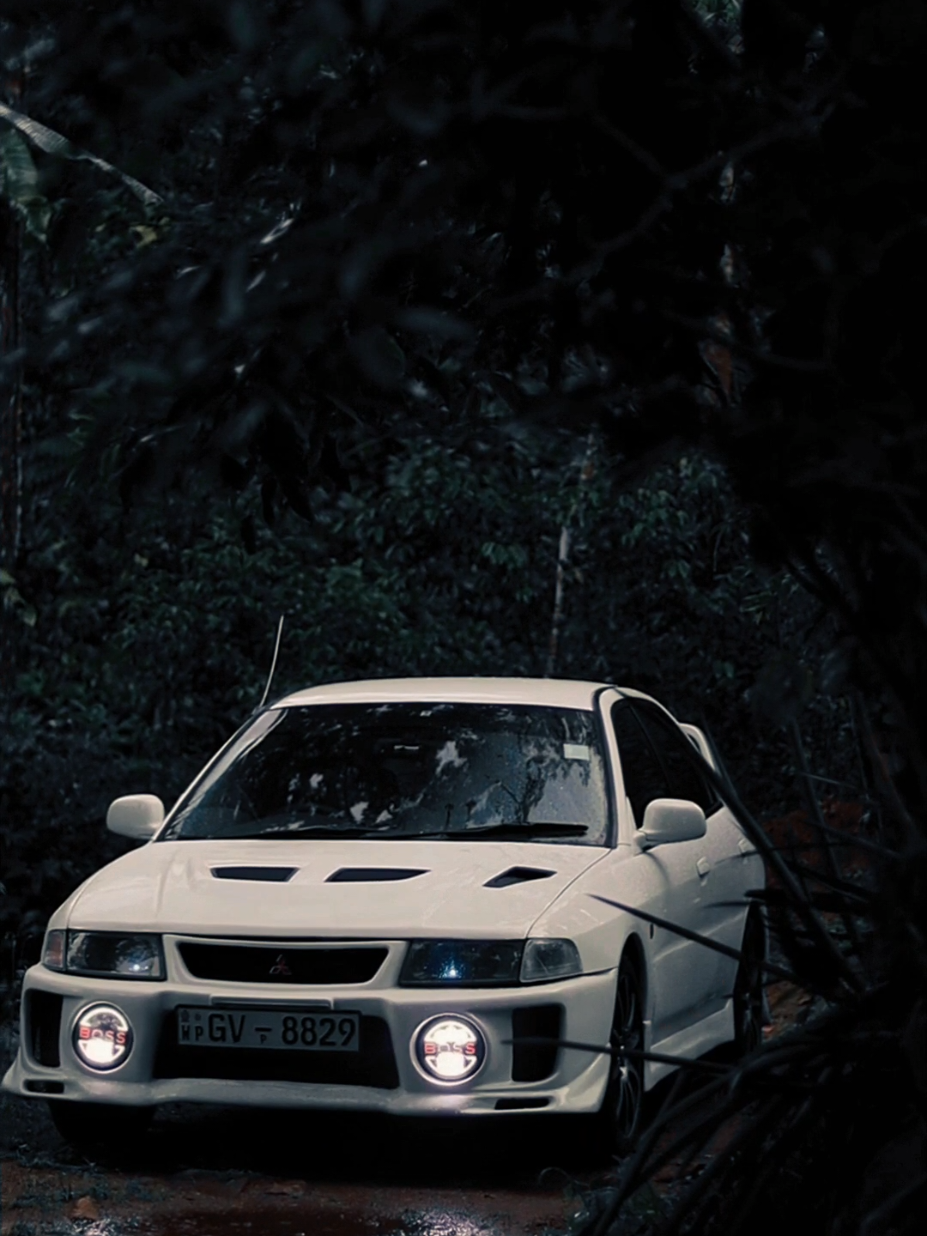 Hey Hey beauty 🙈 #mitsubishilancer #dohc16valve #dohc #lancer #evolution #evolutionv 