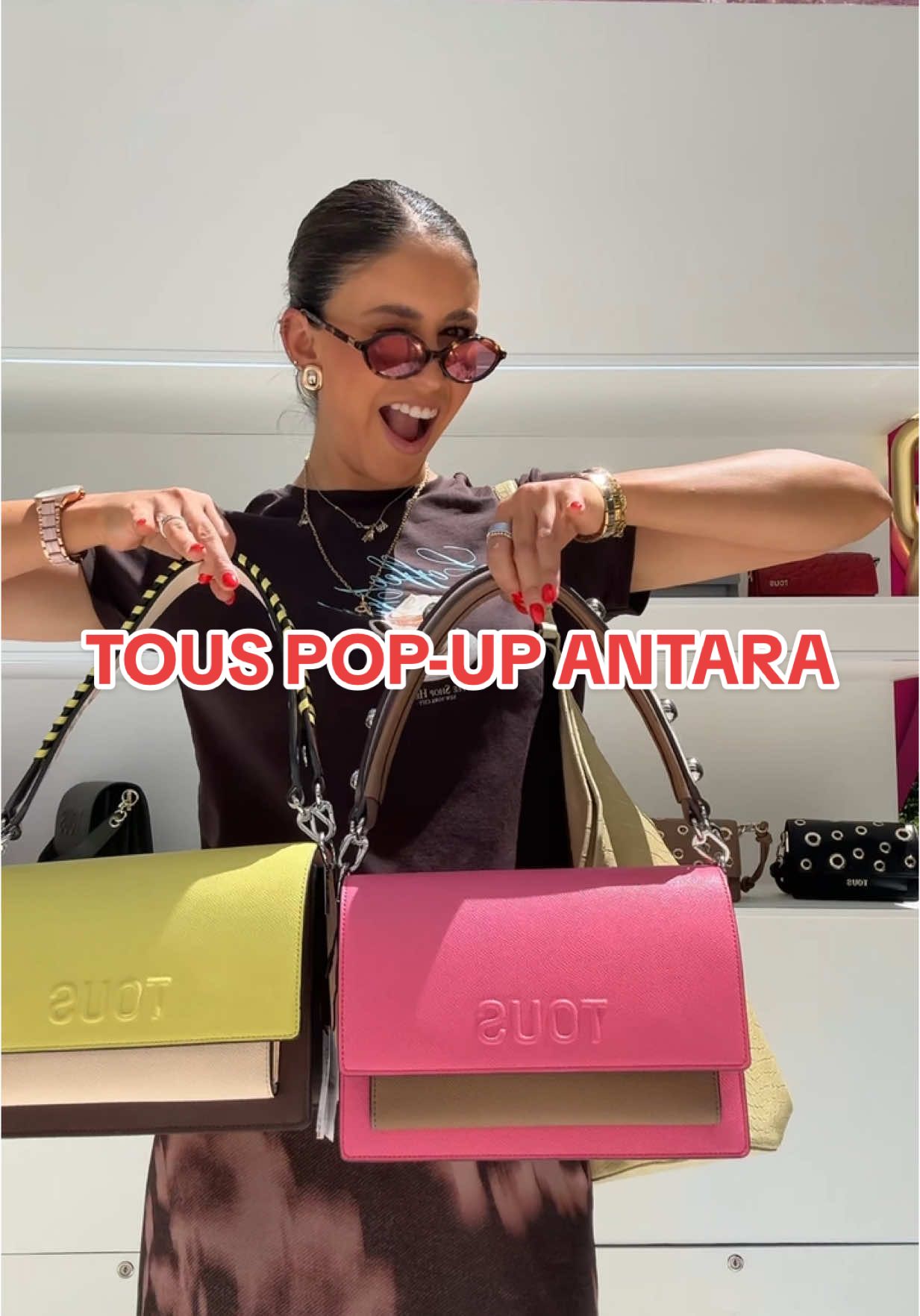 No camines, corre al Pop Up de @TOUS en Antara por tu bolsa Audree perfecta para esta primavera. Usa mi código: PAUMOLTOUS25 para un 10% de descuento en cualquier bolsa 👜