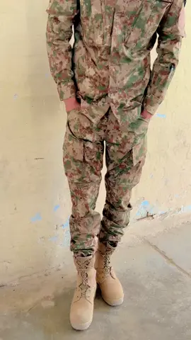 Larky bewafa nhi hoty #pakarmy #army #foryou #viralvideo #viral #unfreezemyacount #dontunderreviewmyvideo #foryoupageofficiall #fyp #armyvideos #foji 