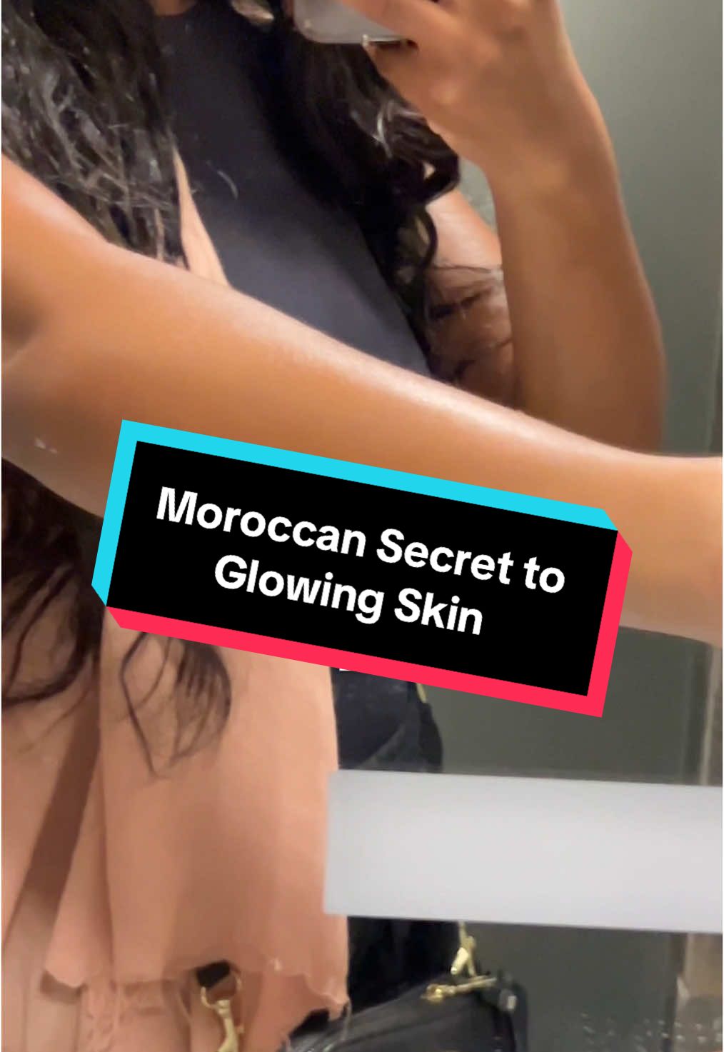 Morrocans have the secret sauce for glowing skin ✨  Just had the most incredible Hammam spa treatment at Celine Spa in Morocco—and let me tell you, my skin has never felt this soft. If you’ve never had a Hammam before, it’s a traditional Moroccan spa ritual that includes: ✨Steam to open your pores ✨Black soap + exfoliation to deeply cleanse + remove dead skin ✨Hydration + massage to leave you glowing from head to toe It’s the ultimate skin reset—boosts circulation, clears clogged pores, and gives you that baby-soft glow. Céline Spa was amazing, but honestly, there are so many gorgeous Hammams to choose from across Morocco. Add this to your self-care bucket list.  #hammam #MoroccanSpa #hammamspa #Spa #glowingskin #bodycare #SelfCare #skintok #BlackTikTok #TravelSkincare  
