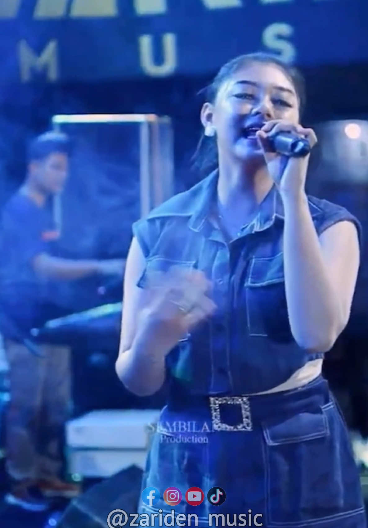 Sesal - Novi Novita #zaridenmusic #pati #orkes #dangdutkoplo #sesal #novinovita #agengmusic 