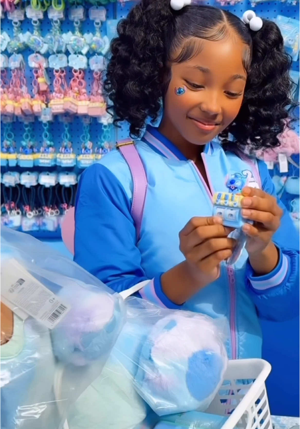 Don’t Walk Run!!! @miniso.official First Ever “STITCH Themed Pop-Up Store” is Now Open til April 27th!  At Los Cerritos Center for their numerous Stitch collections and New Stitch Vinyl Plush Blind Boxes! (Limited Supply) get them before their GONE!  Location: L1 Center Court, 239 Los Cerritos Center, Cerritos, CA Mall Hours: Mon - Sat: 10 AM - 9 PM; Sunday: 11AM - 7PM April 4th – April 27th Can’t make this Pop-up ?? There are more pop-ups in the US. Make sure to follow MINISO’s official social media accounts for more information.  #miniso #stitch #MinisoStitch #MinisoStitchPopup #MinisoVinylPlush