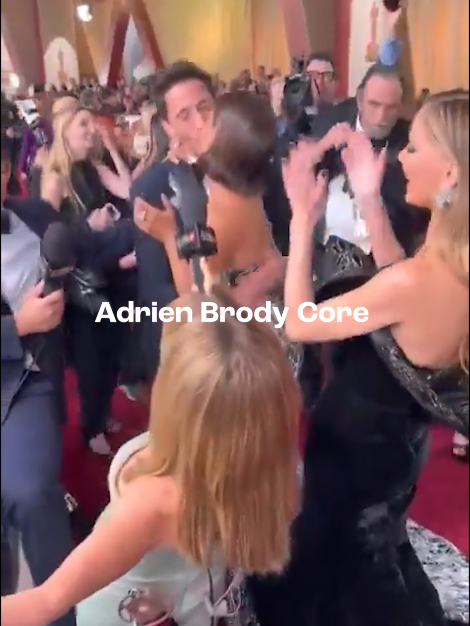 Hoy es el día internacional de Adrien Brody 🥳 Comenten en qué proyecto lo recuerdan. #adrienbrody #adrienbrodyedit #thebrutalist