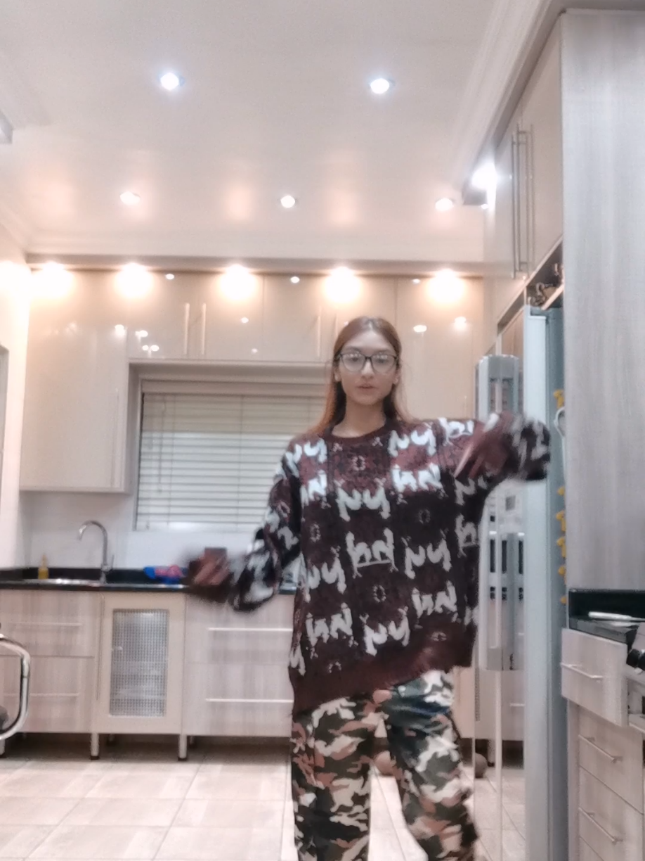 Dc me #southafrica #foryoupage #fyppppppppppppppppppppppp #fypシ゚ #chrisbrownofficial #leonthomas #dancer #choreography 