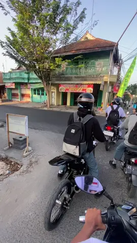 🤔#fyp #epyepe #xbcyza #fouryoupage #surex #surexgank🔥 #klxherexstyle #surexsoekarno 