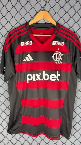 Camisa Titular 2025/26 (All Sponsor) . . Enviamos para o Mundo todo 🌎 . . . #flamengo #mengao #adidasfootball #adidas #rubronegro #camisadoflamengo #arrascaeta 