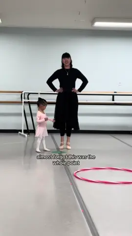 My heart is full watching all of these #MomsofTikTok #motherhood #motherhoodunplugged #tinydancer #babyballet #toddlermom 