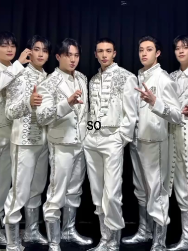 -; Stray Kids término todos sus conciertos en LATAM y tengo depresión post concierto (no fui a ninguno y todos los vi en live) #dominATE #straykidseverywhereallaroundtheworld #skz #viral #StrayKids #youmakestraykidsstay  @TikTok 