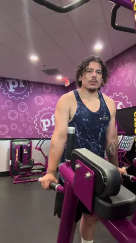 Brick by brick the foundation to a house is built…. But yet we are never satisfied with where we ar?… in the end just keep laying the brick the house will be built strong learn to love yourself and have patience #consistencyiskey #TTGFIT #motivation #calisthenics #Fitness 