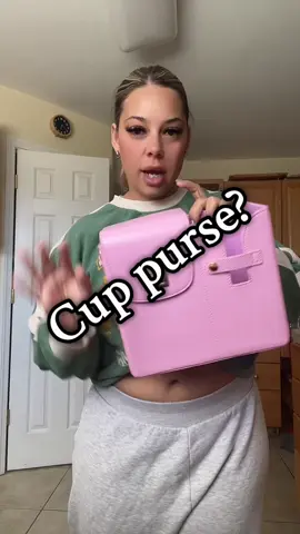 Cup purse?? We love it! @BehaestyUS #purse #cup 
