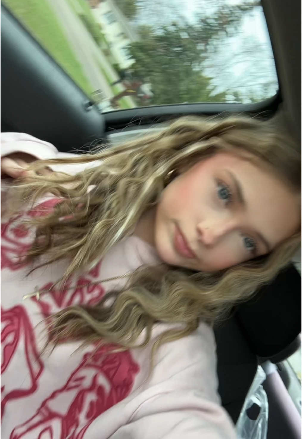 pre road trip vibes… js did my makeup in the car #foryou #roadtrip #fyp 