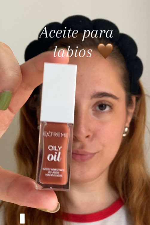 Probando el aceite para labios de la marca Extreme 🤎 #oilparalabios #creatorsearchinsights #aceiteparalabios #oilparalabiosextreme #glossess #probandoglosses 