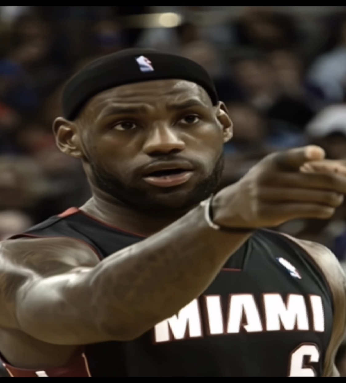 Neck Hurt 👨🏿‍🦲 #lebronjames #fyp #nates_edits 