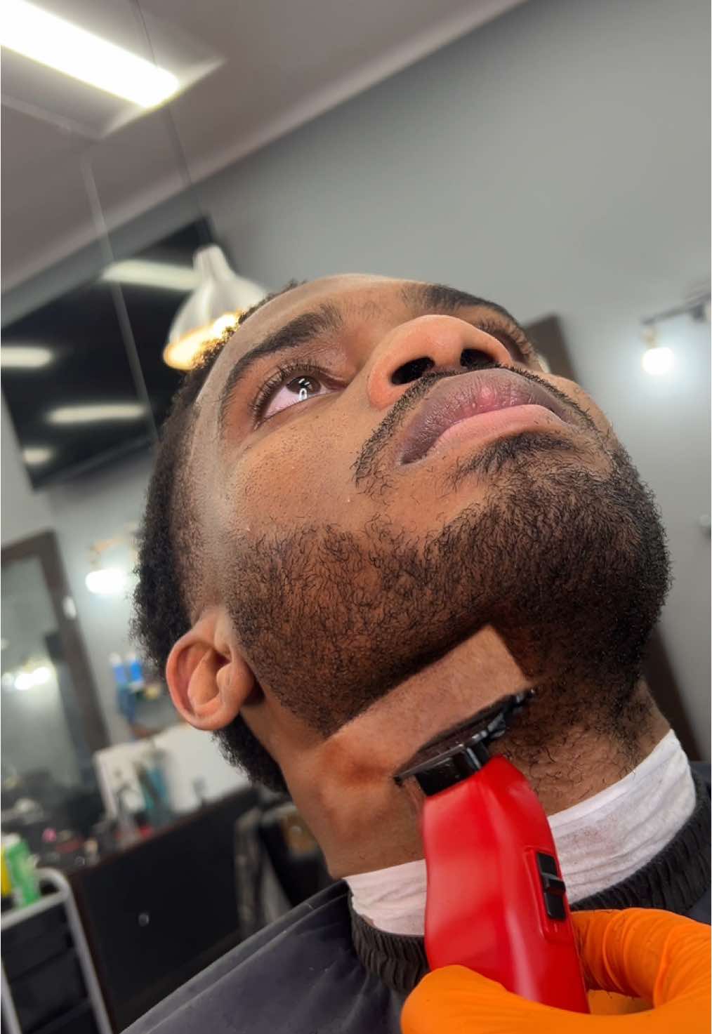 How to Fix a Patchy Beard🔥 #ezcutz #dmvbarber #marylandbarber #laurelbarbers #baltimorebarbers #collegeparkbarber #dmvbarber #beard #dcbarber #haircut #sliverspringbarber #nycbarber #celebritybarber #virginabarber #beardshave #miamibarbers #barberlife #hairtransformation #blackbarber #beardproblems #houstonbarbers #dallasbarber #colombiabarber #washingtondcbarber #arlingtonbarber #hairtransformations #pennsylvaniabarber #asmr #hairline #lineup #charlottebarber