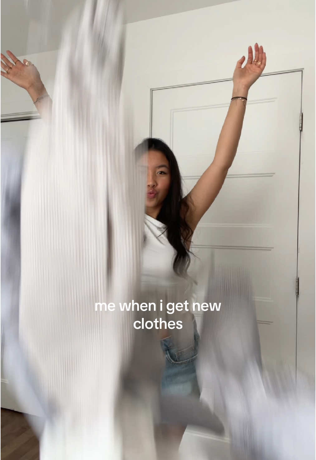 best thing ever #relatable  #OOTD #outfitideas #outfitinspo #fashiontiktok #fashiontok #fashion #shopping #newclothes #shoppingaddict 