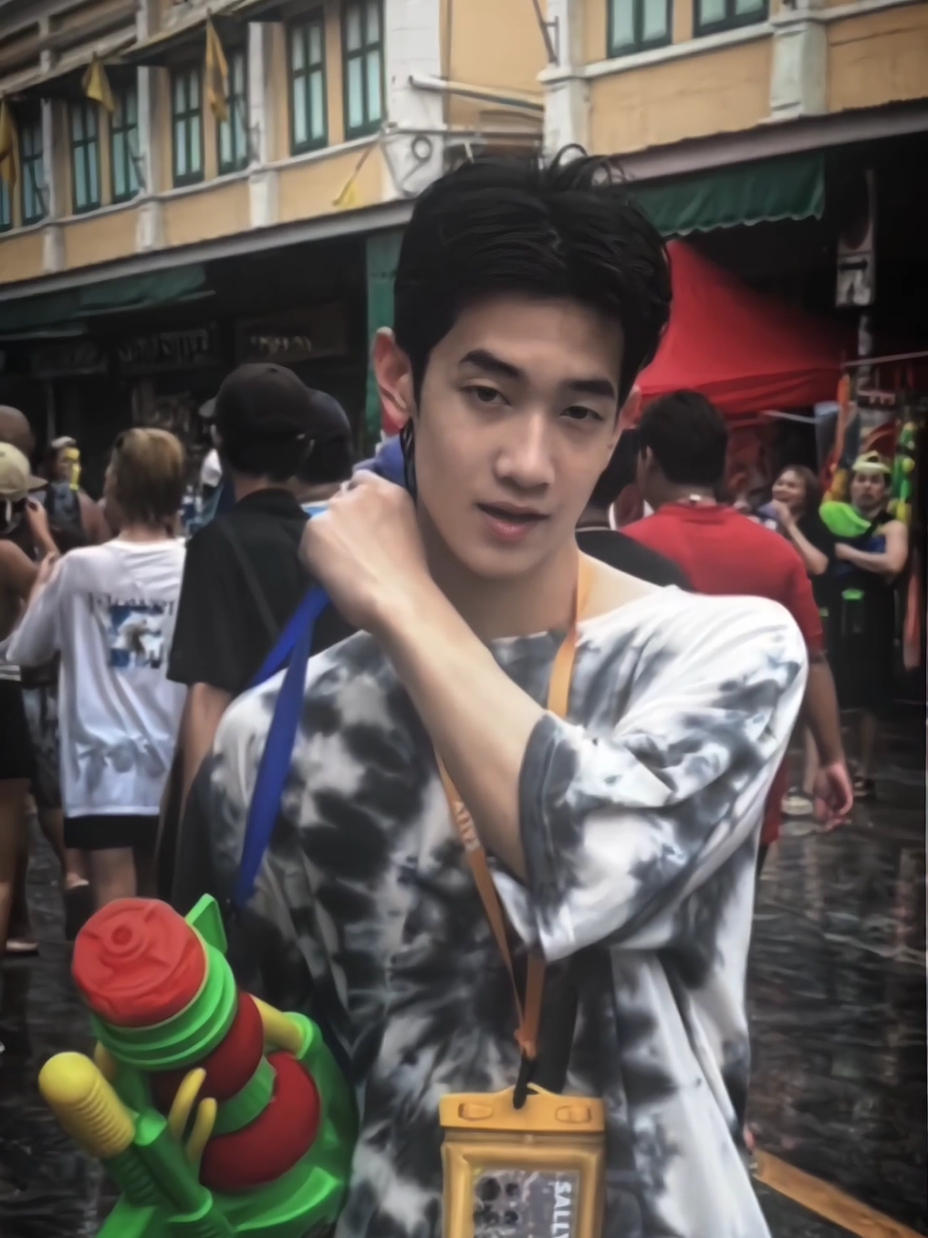 ganteng gini rugi kalo ga di goda😋kiw ade #progresspassawish #songkran2025 #PSPW #almondprogress @___progresss___ 