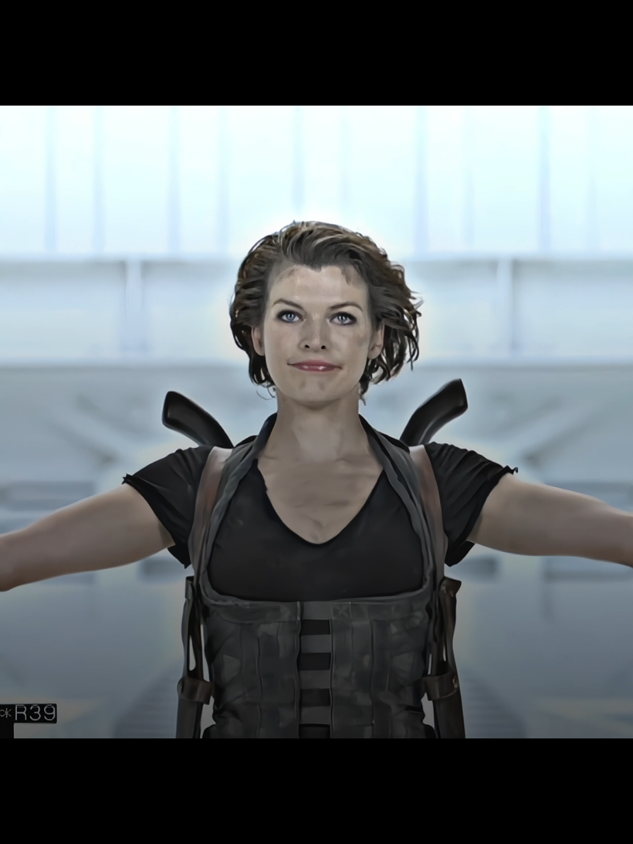 o filme: 🧟‍♀️💥🔫🧪 o elenco: 🤪😂🤸🏻‍♀️😝 #residentevil #aliceabernathy #claireredfield #aliceabernathyedit #residentevilafterlife 
