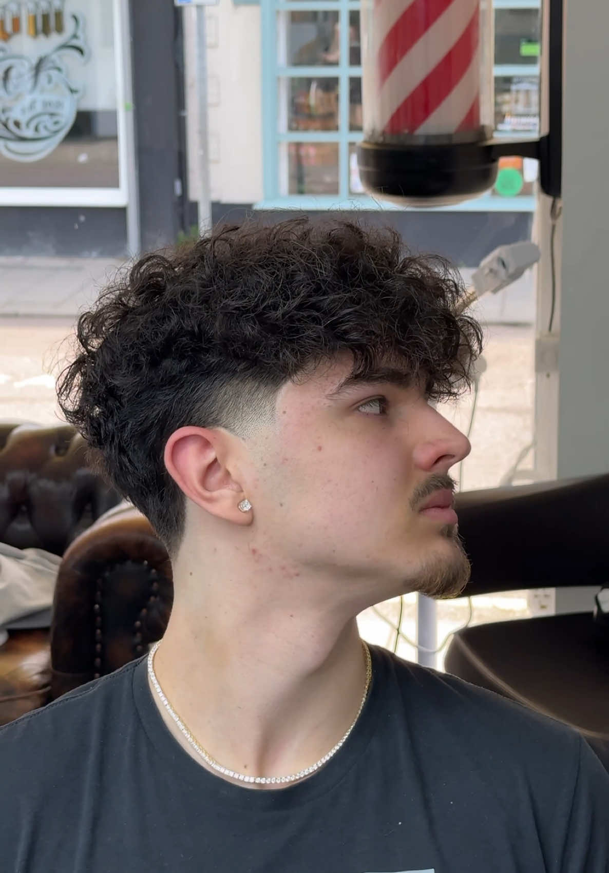 Bros girl dumped him last night so we had to get him feeling better‼️😳 low taper fade textured fluffy fringe😮‍💨 Do you think his ex will regret leaving him when she sees this⁉️ 📍Northampton- Bedford, 🔗 click the link in my bio to book with me! #northamptonbarber #bedfordbarber #miltonkeynesbarber #leicesterbarber #birminghambarber #londonbarber #GlowUp #transformation #hairtransformation #texture #fringe #texturedfringe #fluffyhair #messyhair #lowtaperfade #curlyhair #lowtaper 