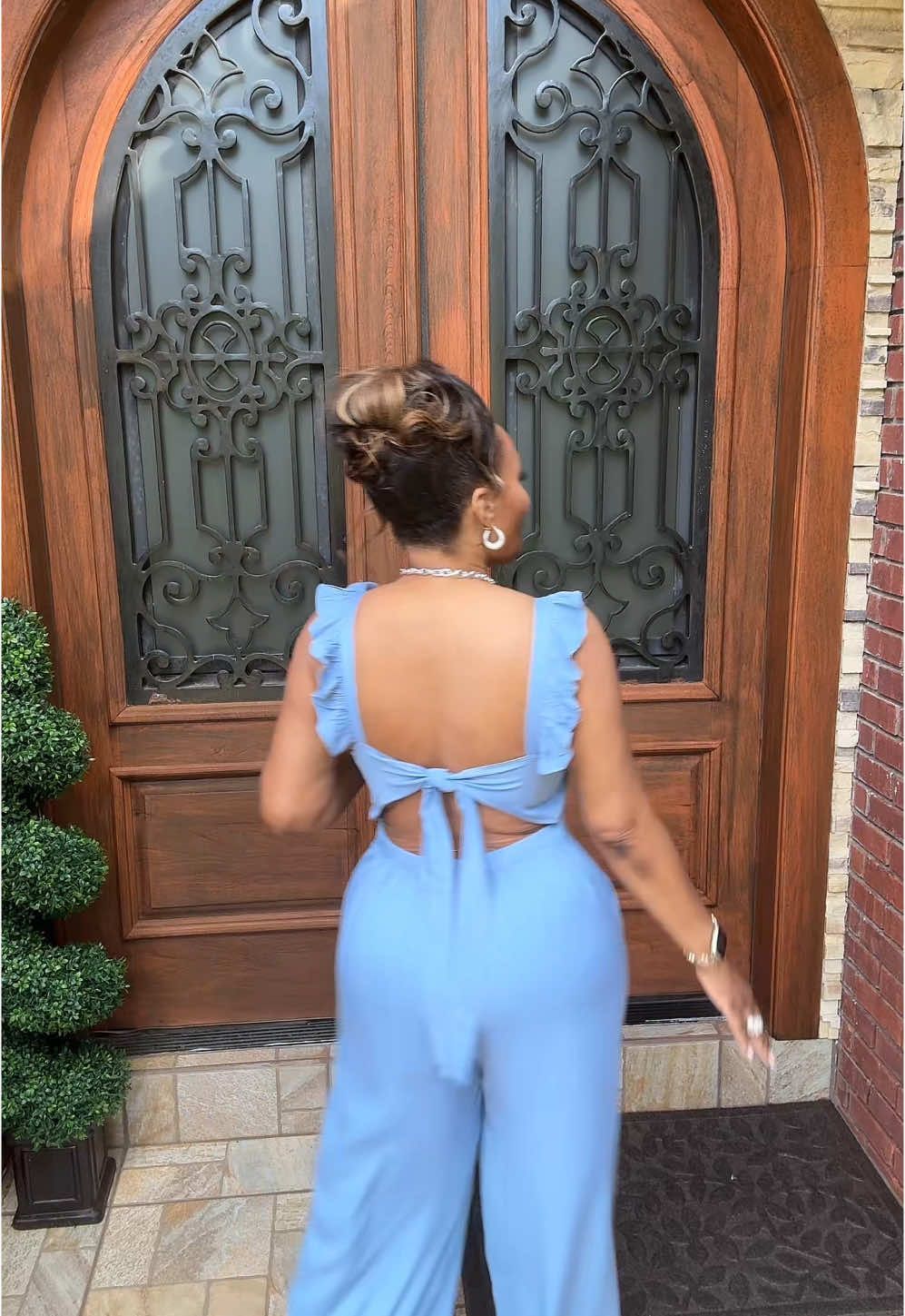 This is a jumper that you need in your closet. Grab it now before they sell out!✨✨#jumper #fashionstyleinspo #springbreak #womensclothestiktokshop #wardroberefresh #springtok #springoutfits #mothersdaytiktok #creatorsearchinsights @ChicMe_official @ChicMe_US 