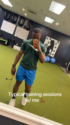 Three sessions in one day is some SERIOUS smoke… we building something special over here 💪🏾🔥🔥🔥!! Come train with me in my classes over at Elevate! #godisgood #fyp #gym #gymnotivation #healthiswealth #healthy #elevate #grind #weworking 