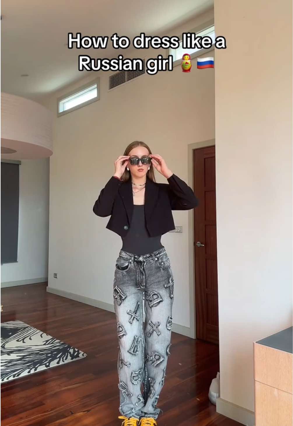 How to dress like a Russian girl 🇷🇺🪆        #fyp #slavic #slavicgirl #russian #easterneuropean #easterneuropeangirl #howtodress #fashioninspo #streetwearstyle 