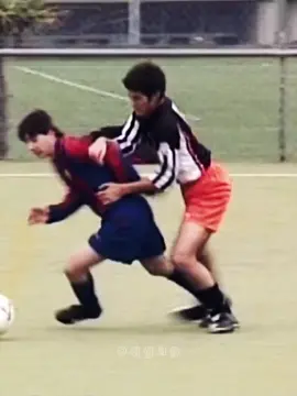 ele conseguiu competir com messi ☠️ #messi #cristianoronaldo #messironaldo #messivsronaldo #messibarcelona #ronaldorealmadrid #messigoat👑  #fypシ゚  #foryoupage 