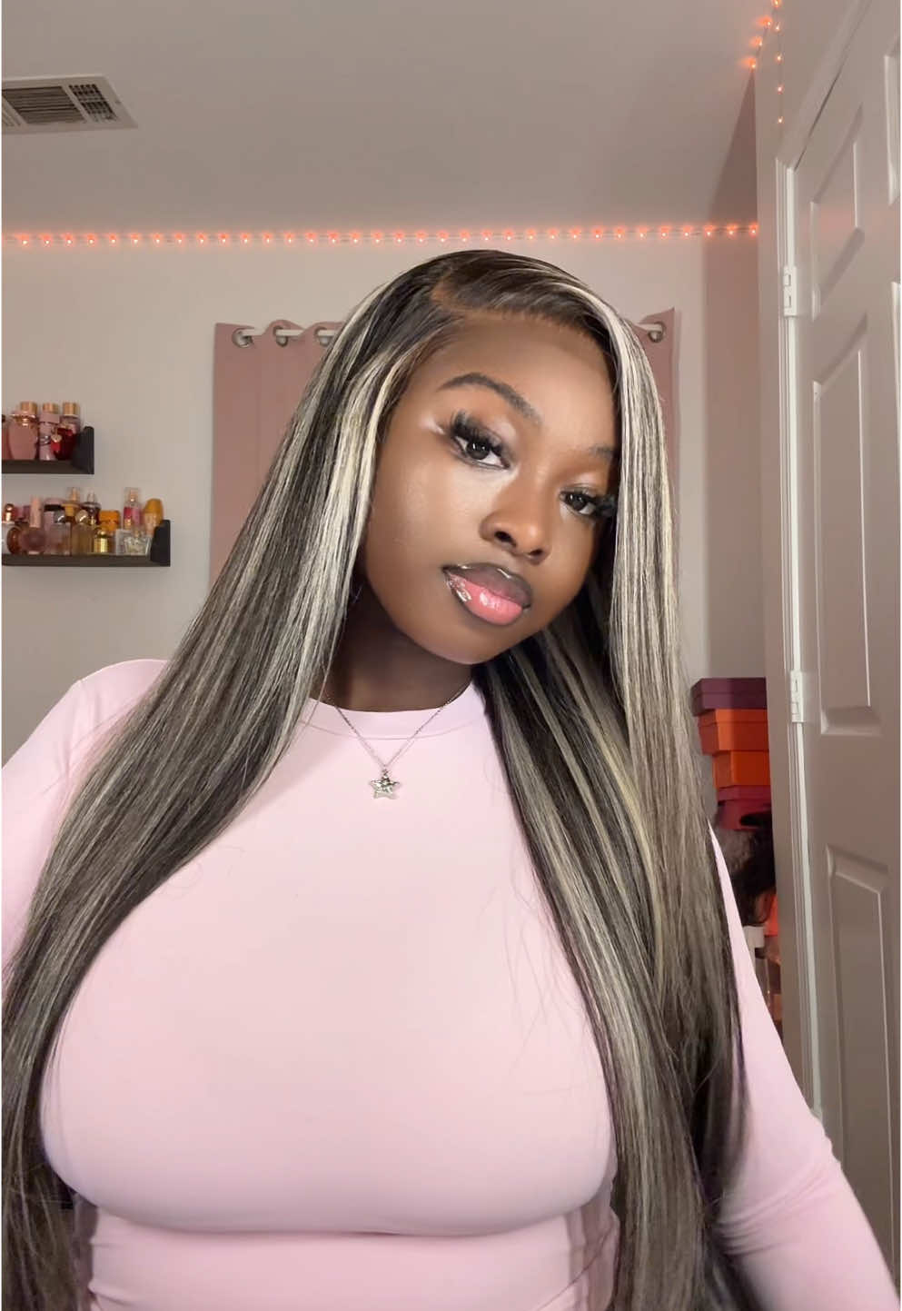 @subellawigs @SubellaHair #subella #subellahair #subellahairwigs #highlightwig #wigstyling #wigtok #fyp #tiktokmademebuyit