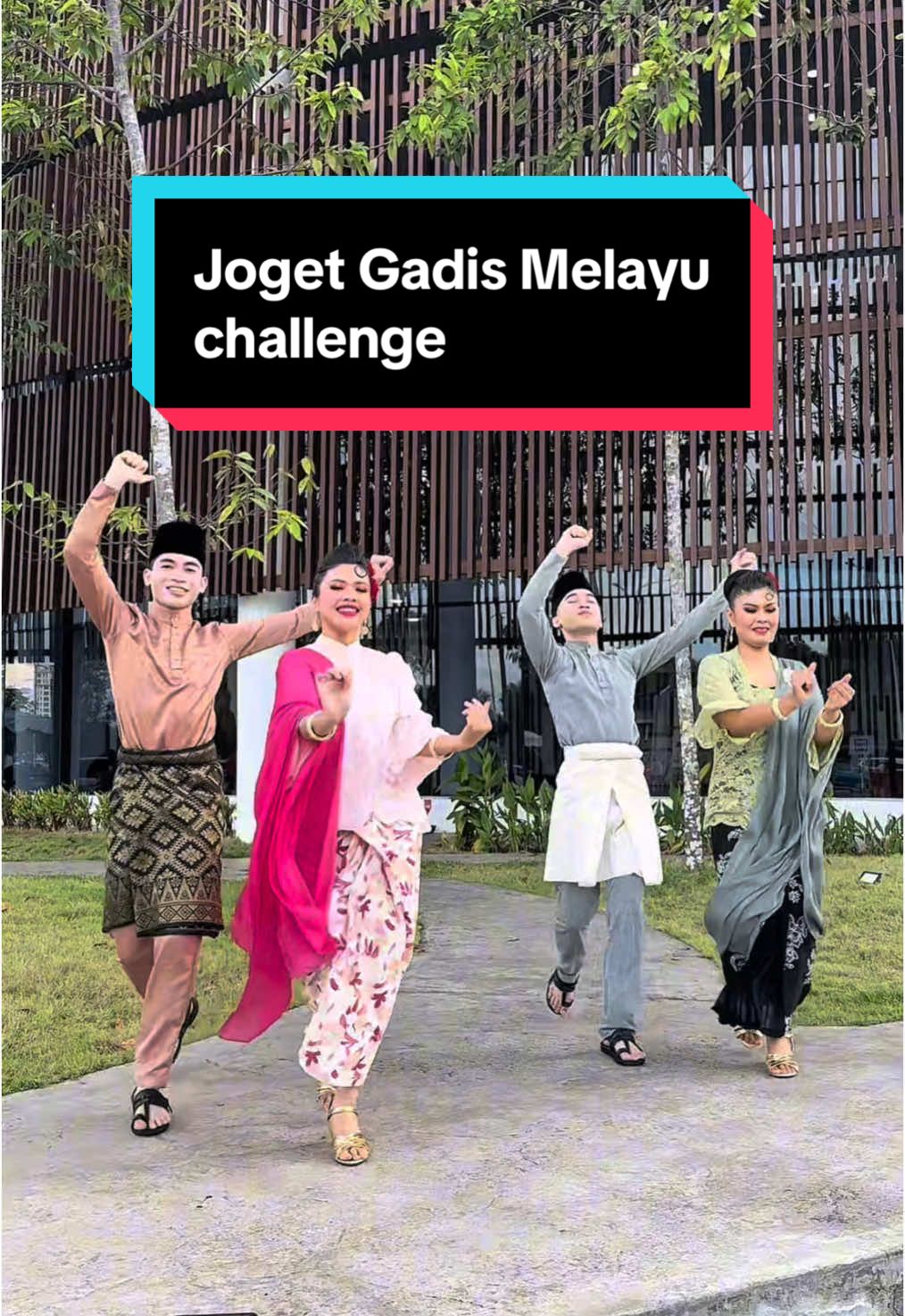 JOM SAMA-SAMA MERIAHKAN DANCE CHALLENGE DARIPADA KAMI, JOGET GADIS MELAYU. Choreo by @enjoy your life  Song name: JOGET GADIS MELAYU By Syura #dancechallenge #traditionaldance #fypage #joget #jkkn #penangkini #fypシ゚ #viral #penang #hariraya 
