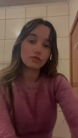 Farting in my bathroom in my black jeans #girlfart #fartprank #fartsarefuny #farted #girlfarting
