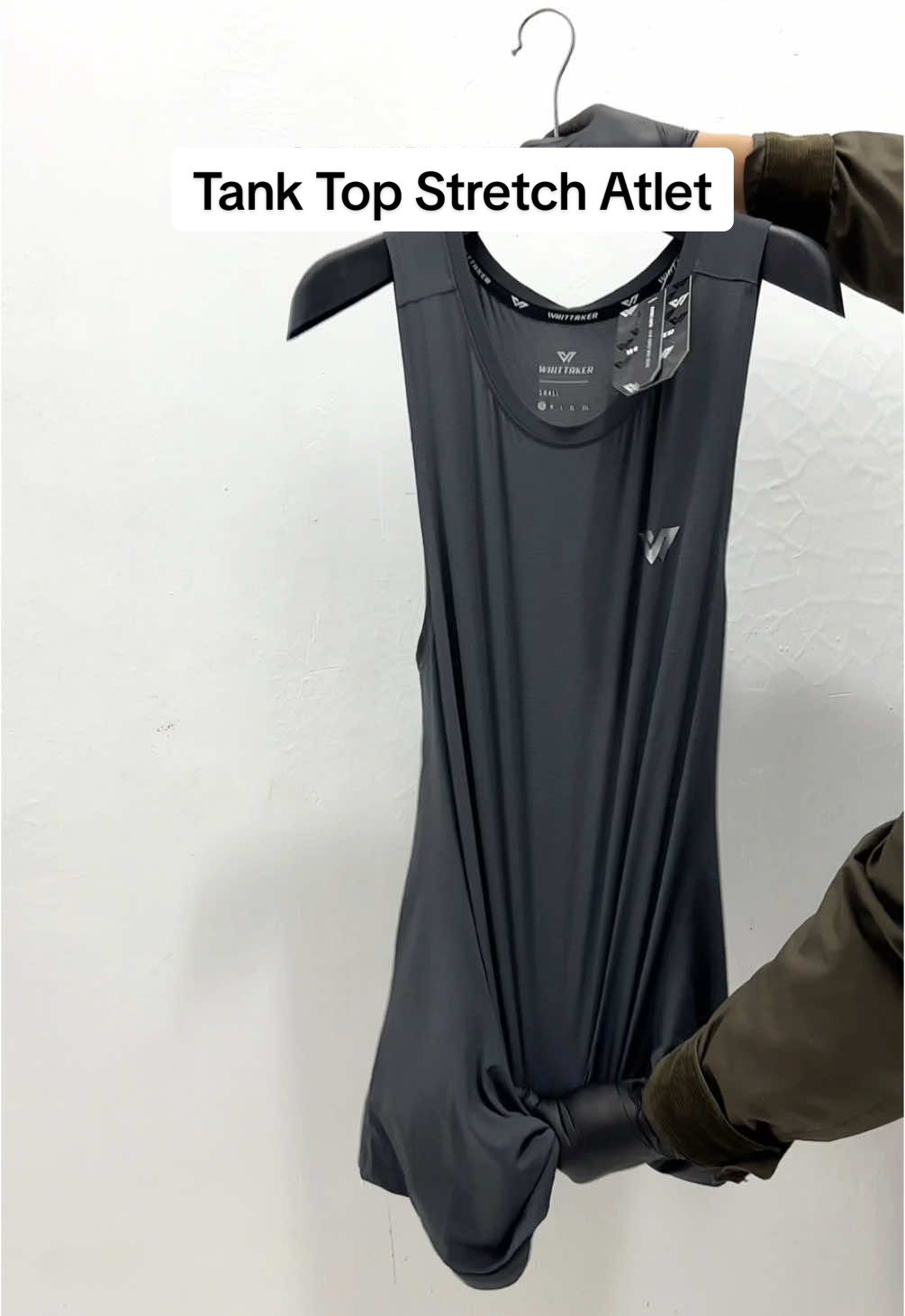 Tank Top GYM Stretch - Whittaker Rock Tank Top 🩳🏋🏻‍♂️ #singletgym #tanktopolahraga #tanktopgym #gymrat #singletrunning #whittaker #gymoutfit #runningoutfit #hybridathlete