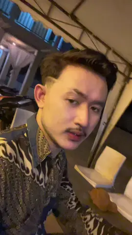 Enak e mek medang🙂 #foryou #trending #xybca #fyp #semuabisaditiktok  @Bakoel Coffee☕️ 