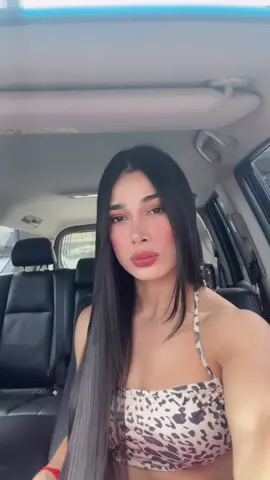 Ticas 🇨🇷🫶 #ticas #costarica🇨🇷 #girls #chicaslindas #chicasticas #latinas #tik_tok #Viral #FYP #ForYouPage #chicas #pelinegra #ticas🇨🇷 