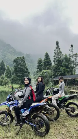 cewe tangguh🫵🏻💋#fyp #cisadon #cisadonadventure #cisadonbogor #motortrail #crf150supermoto #klx150 
