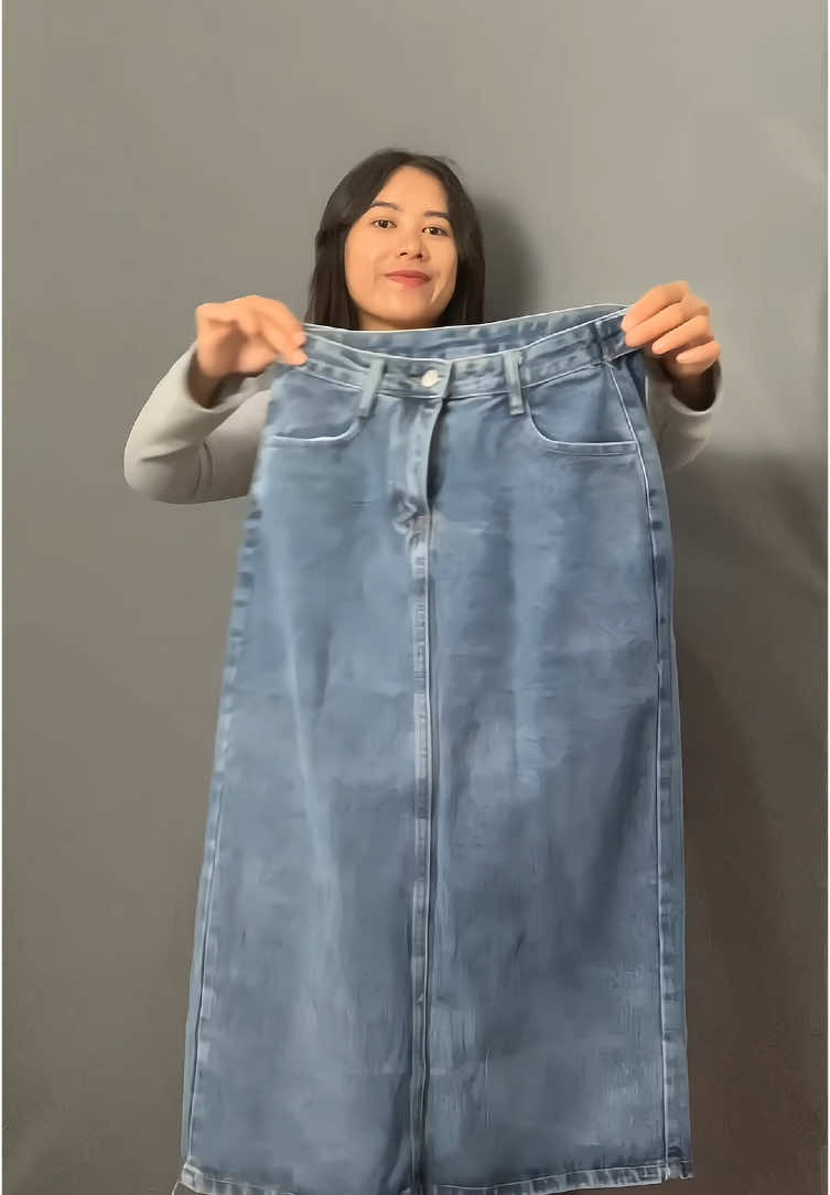 Kancing samping buat menyesuaikan pinggang #rokjeans #rekomendasi 