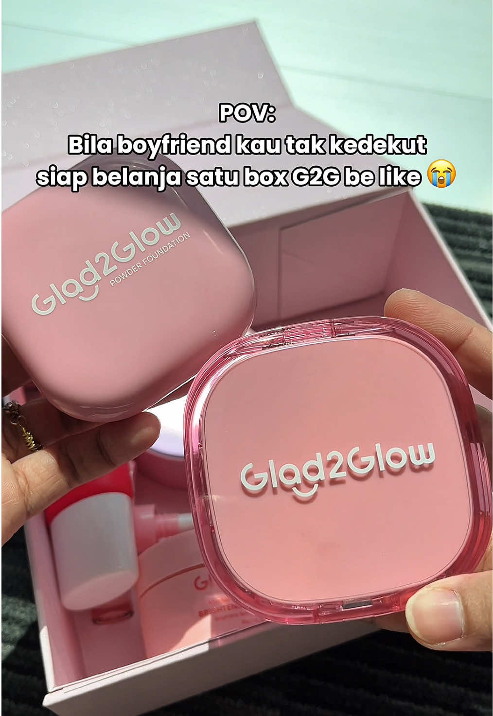 Lahh tiba2 rasa sayang lebih kan hahah #setglad2glowmurah #glad2glow #glad2glowpowderfoundation 
