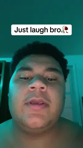 It hurts my soul😂😂 #twitchstreamer #viral #fyp #spedup 