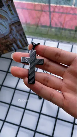 Your son deserves this gift.✨🎁❤️ #trending #cross #necklace #americanflag #gift #bf #bible #faith #christianfaith #jesussaves #TikTokShop #tiktokfinds #fatherson #boyfriend #giftideas #bfnecklace #man #son 