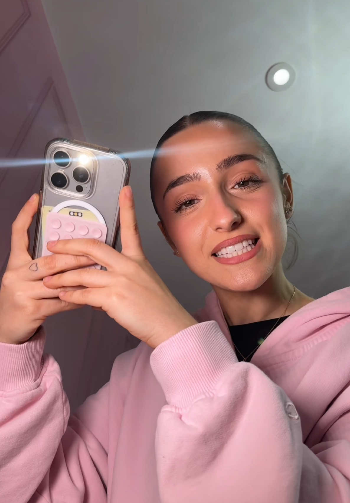 I’m still laughing at this 🤣🤣🤣  #lashtech #content #lashextensions #eyelashextensions #lashcontent 