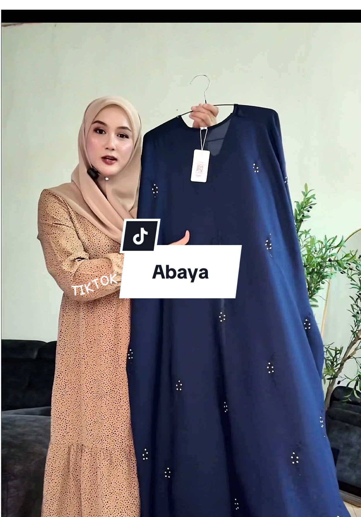#abaya #abayastyle #abayacantik #abayamurah #jubah #jubahmuslimah #fashion #outfit #outfitideas #fyp 