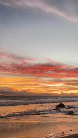 Sunset sore kmrn cantik bgt masyaallah 😍 #sunset #sunsets #fyp #fy #healing #sanggarbeach #pantaikalianda #kalianda 