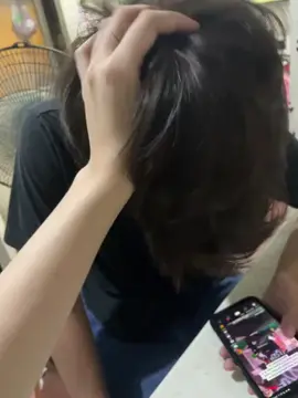 when you just want to play with his hair🥰🥰