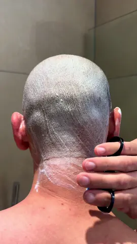 twinshaver: Schnell, sicher, glatt: Kopfrasur revolutioniert 🪒 #glatze #twinshaver #kopfrasur #baldhead #headshave 