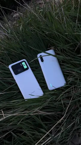 Xiaomi Mi CC9 and Xiaomi 11 Ultra  #xiaomi #micc9 #xiaomi11ultra #ledrgb #technology #review #xuhuong #hoandinhkinh 