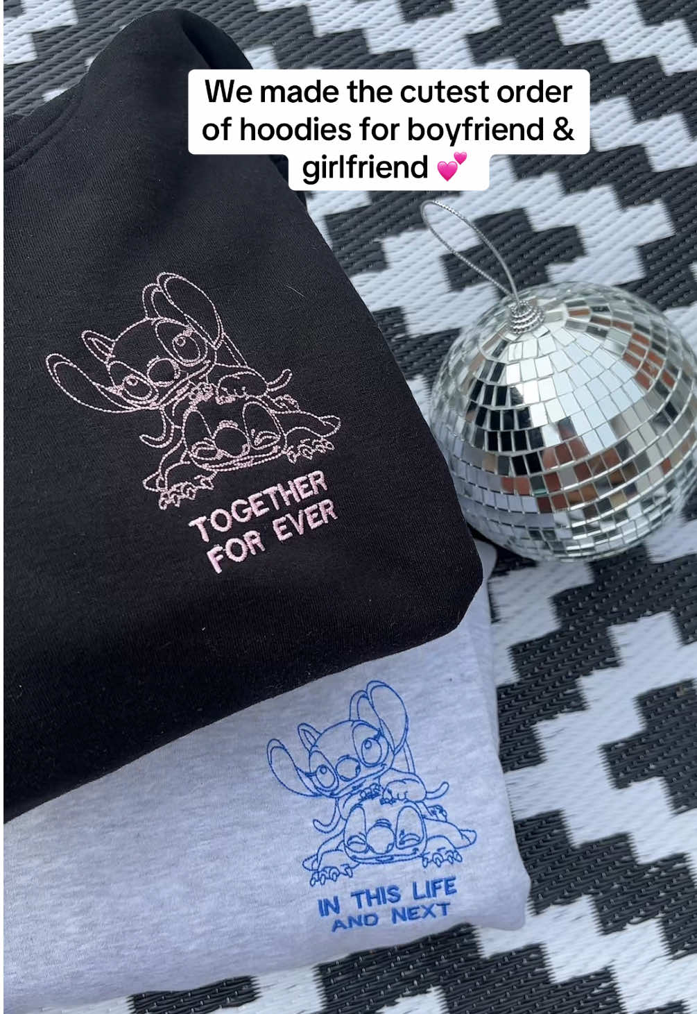 How cute is this order 🥺🥺 #boyfriend #girlfriend #matching #sweatshirt #SmallBusiness 