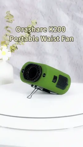 The orashare K200 multifunctional waist-mounted fan can be used as a flashlight or a portable power bank, which is very convenient for going out this summer.#orashare #comfortable #coolfan #portable #forsummer 