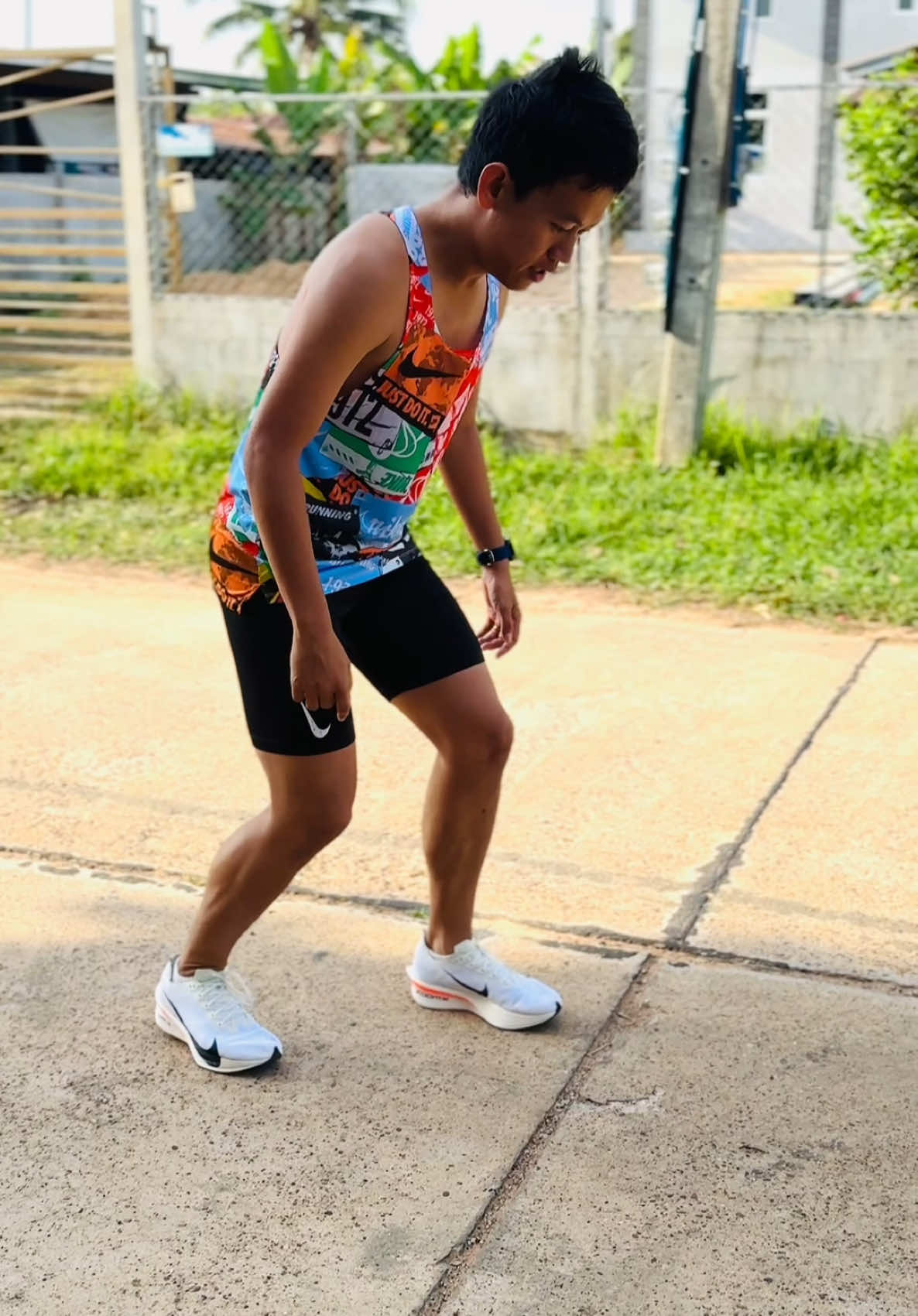 วิธีการยืนวิ่งออกตัวแบบ 2 จุด🔥 #วิ่งไหนดี #Running #runner #ชลบุรี #นักวิ่ง #นักกีฬา #ความรู้ 