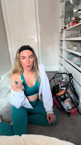 TV & FILM MAKEUP ARTIST PACK WITH ME❤️ after this video was filmed i did remember a load of other bits i forgot hahahaha #fyp #tvmakeup #filming 