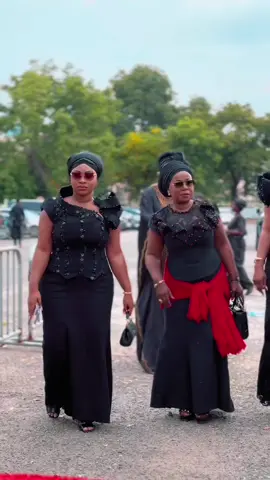 Beautiful 🦋🦋@Ohemaa_roa #funeralhome #funeraldressstyles #lifestyez50 #premz #classiclook #inspiration #ghanatiktok🇬🇭 #walkchallenge #usa🇺🇸 